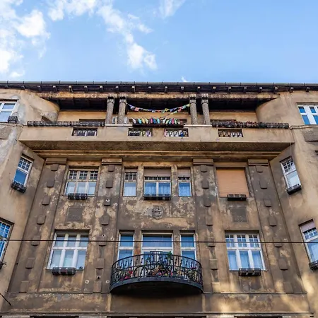 Great Value / Centre Apartment